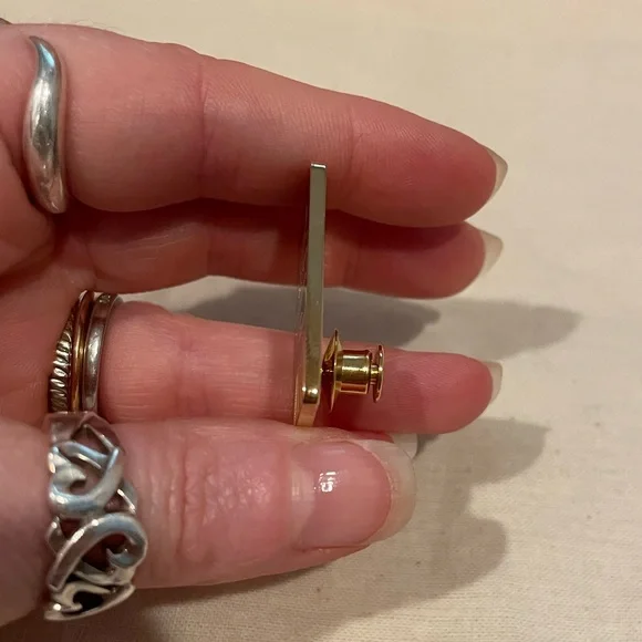 Gucci x Adidas Limited Edition Enamel Pin - Picture 6 of 10